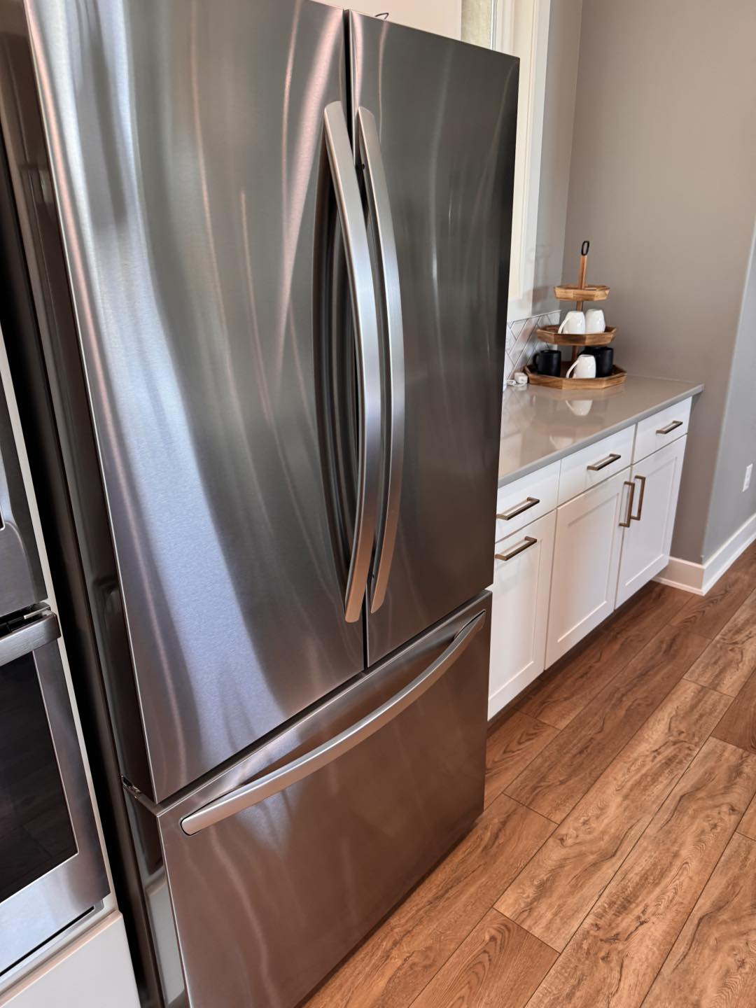 Stainless Kitchen · Shine Finish